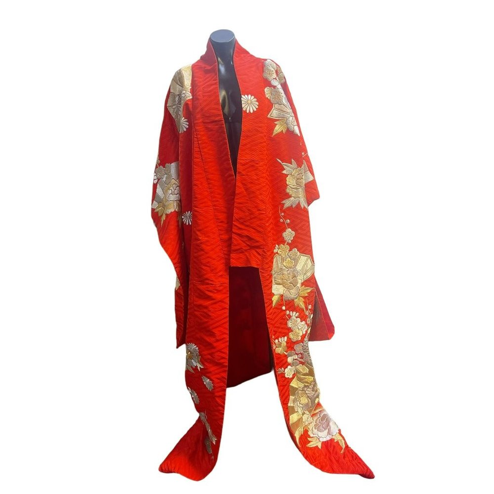 Uchikake Rare Japanese Wedding Red Silk Gold Silver Thread Embroidery Kimono - Picture 2 of 12